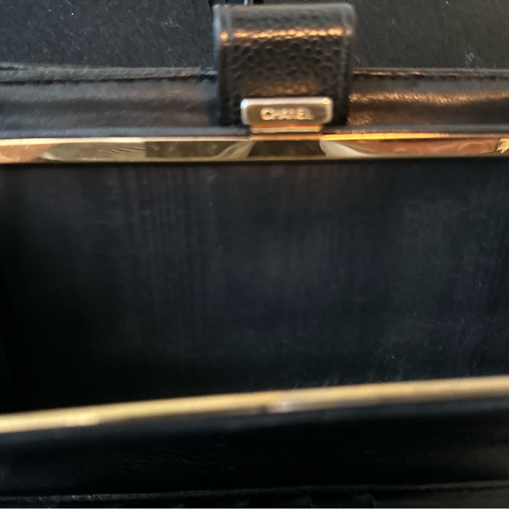 CHANEL Caviar Timeless CC Wallet - Picture 6 of 11